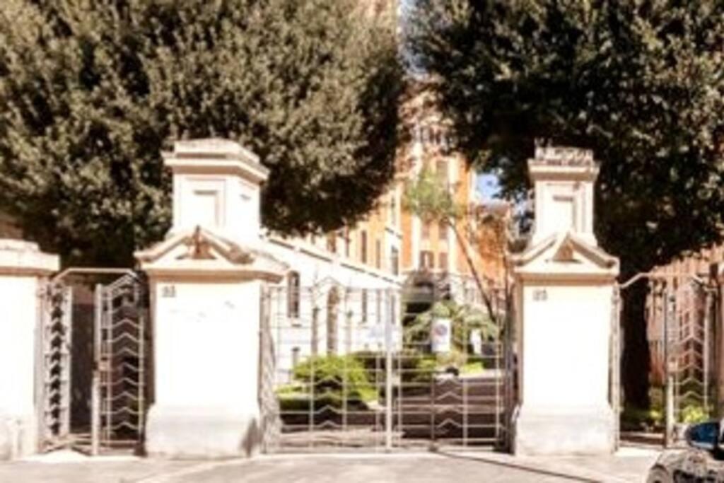 L&l Cozy 2-bdr In San Giovanni District Apartment *