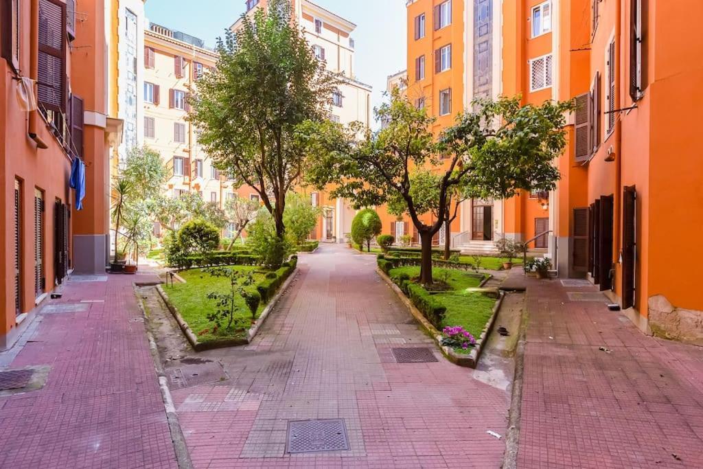 L&l Cozy 2-bdr In San Giovanni District Apartment *