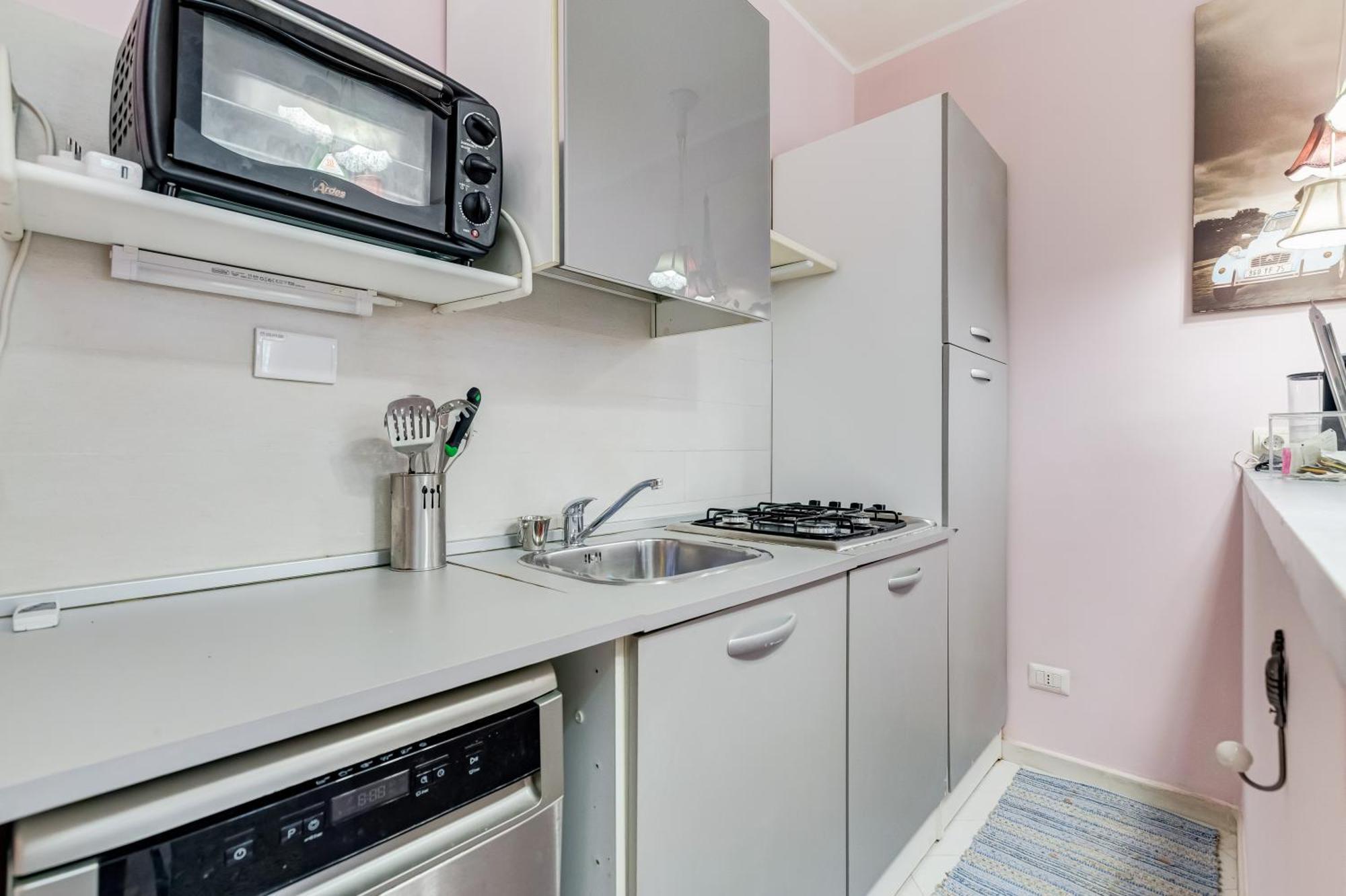 L&l Cozy 2-bdr In San Giovanni District Apartment Rom
