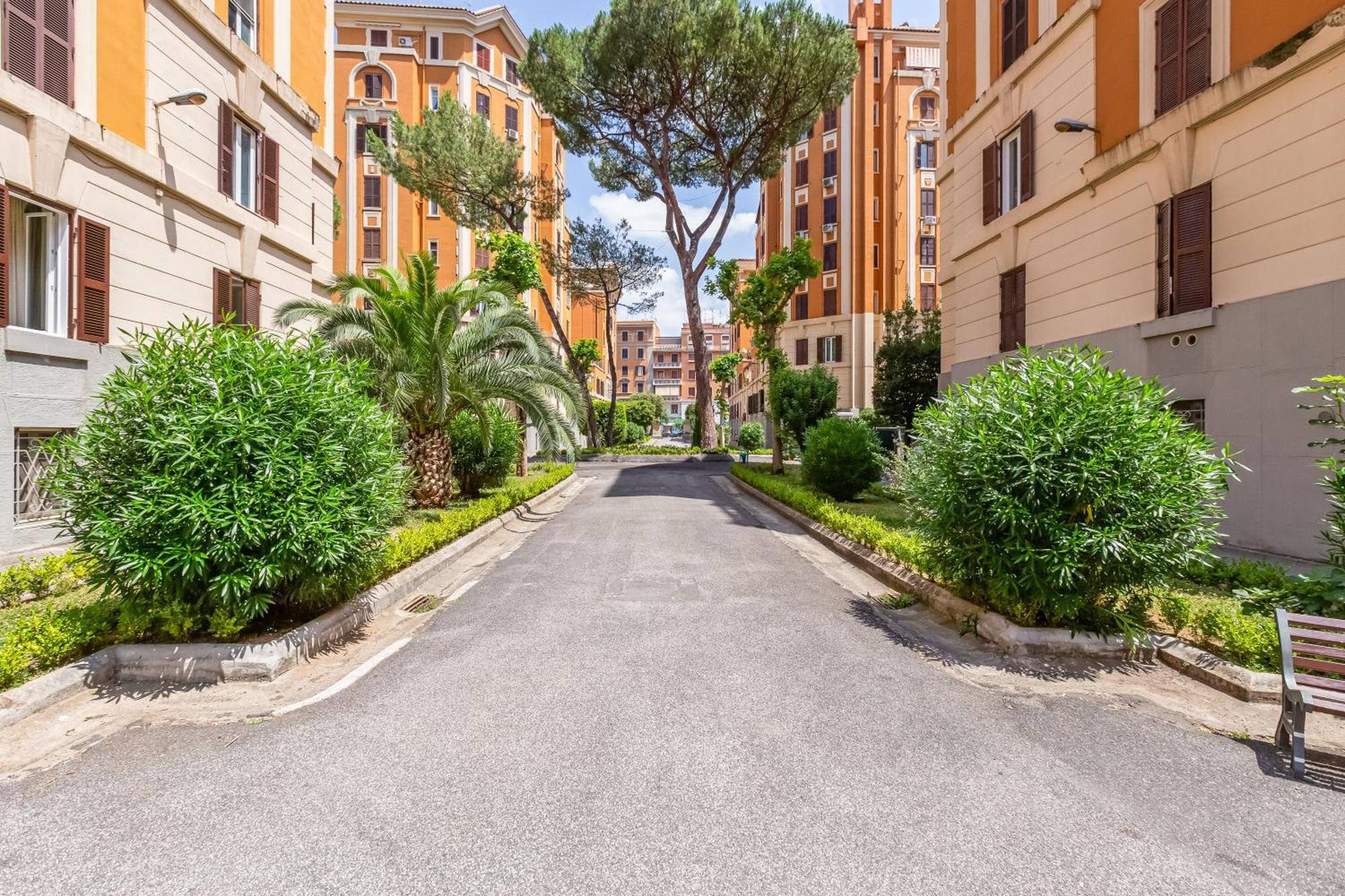L&l Cozy 2-bdr In San Giovanni District * Rom