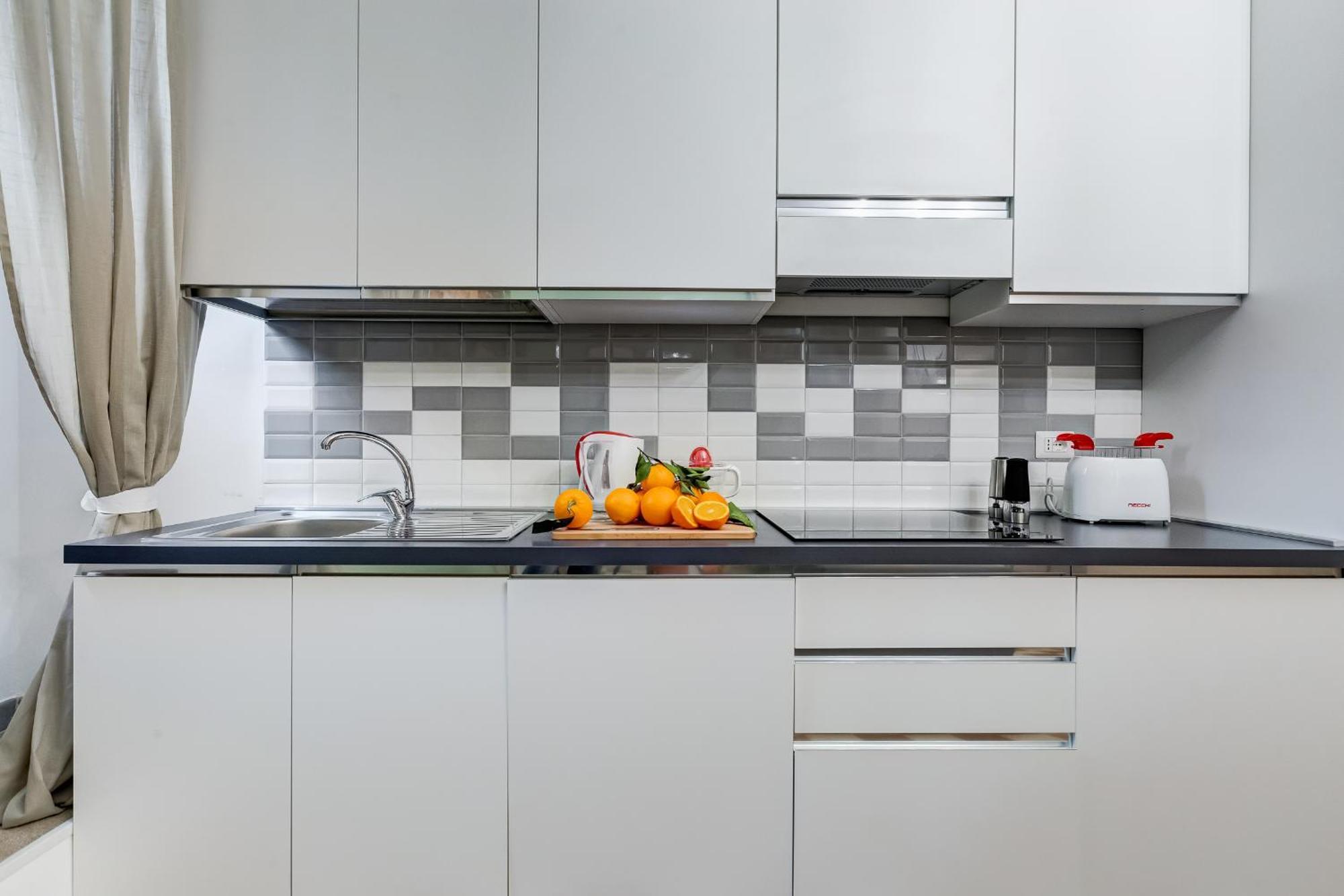 L&l Cozy 2-bdr In San Giovanni District Apartment