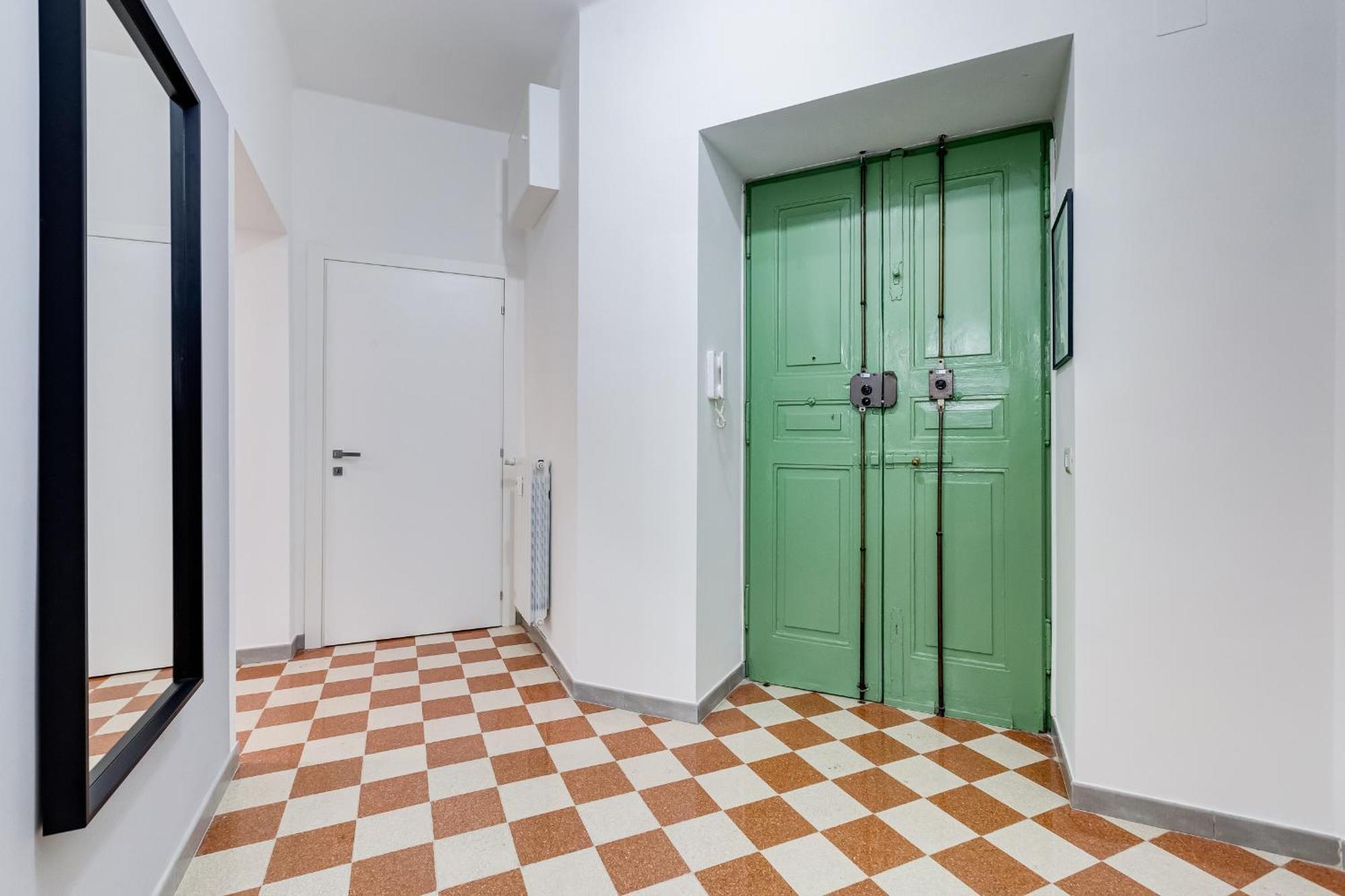 Apartment L&l Cozy 2-bdr In San Giovanni District