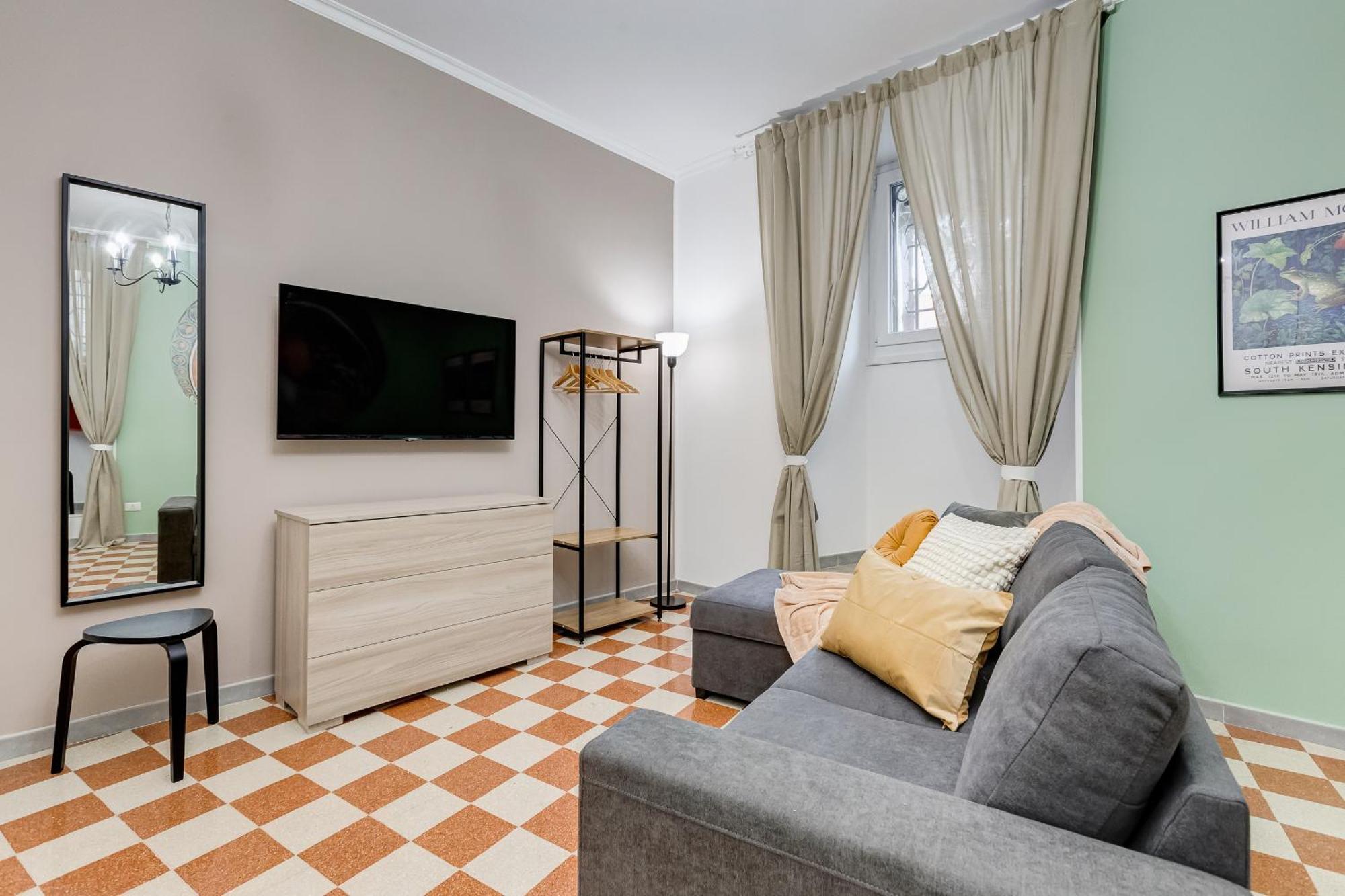 L&l Cozy 2-bdr In San Giovanni District Apartment