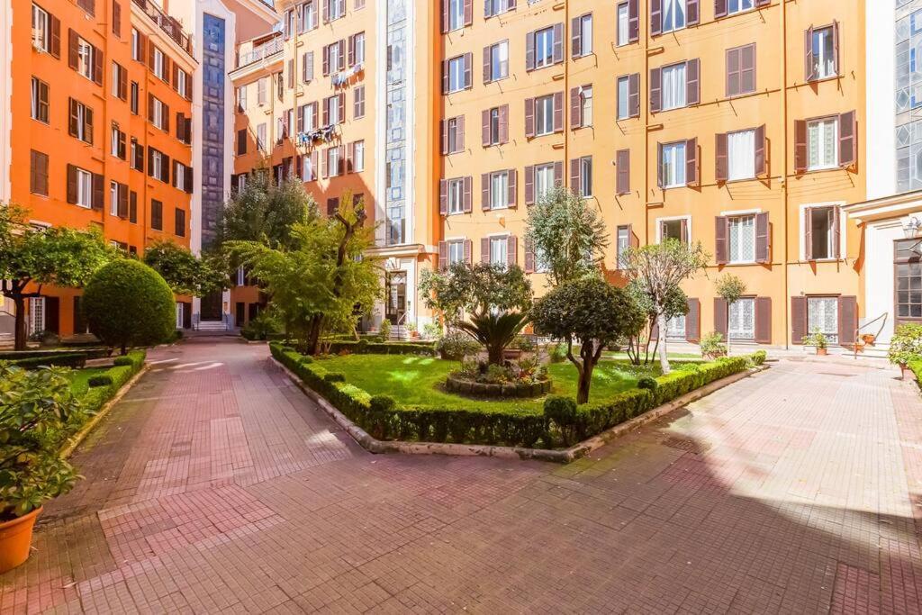 Apartment L&l Cozy 2-bdr In San Giovanni District Rome