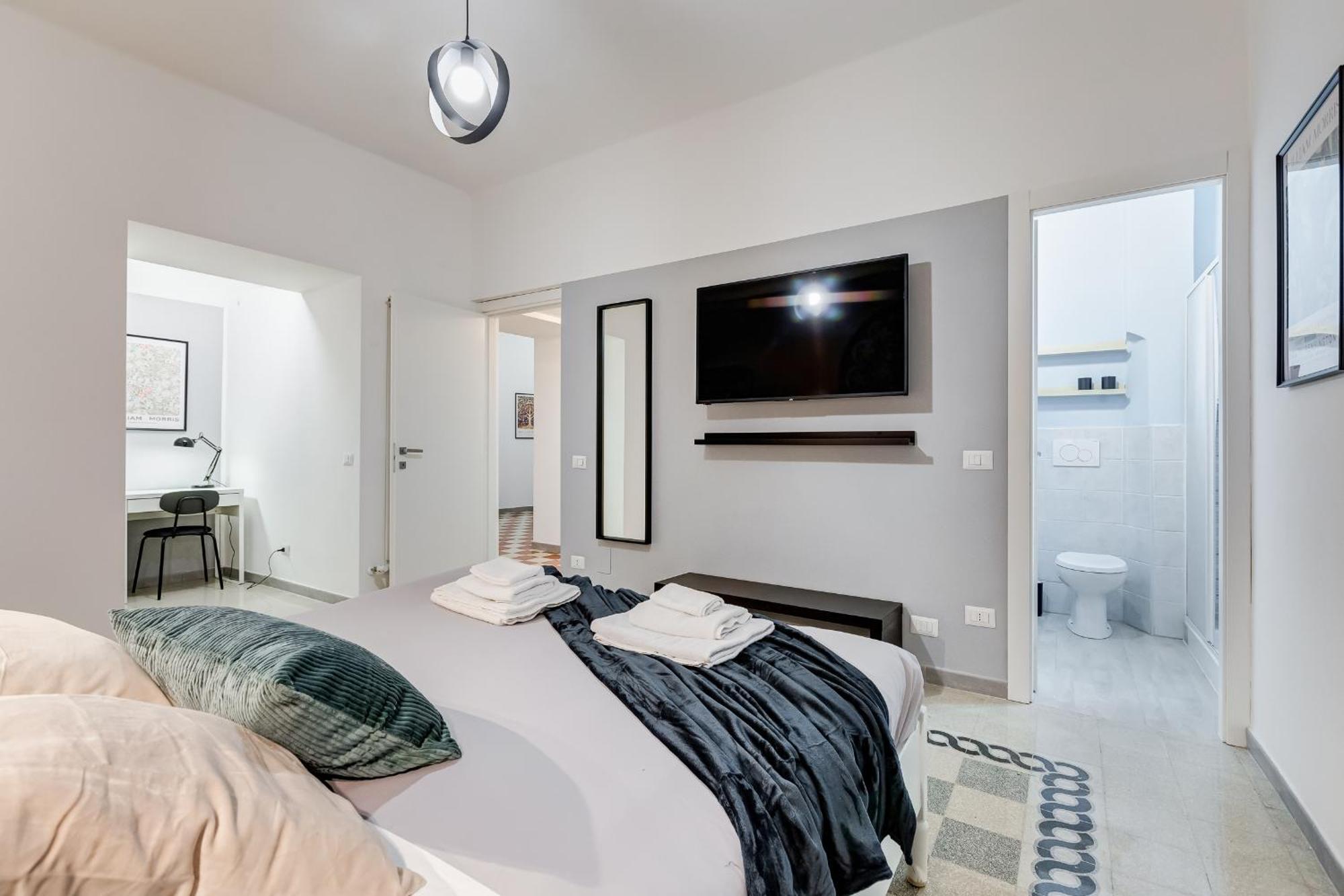 L&l Cozy 2-bdr In San Giovanni District Apartment